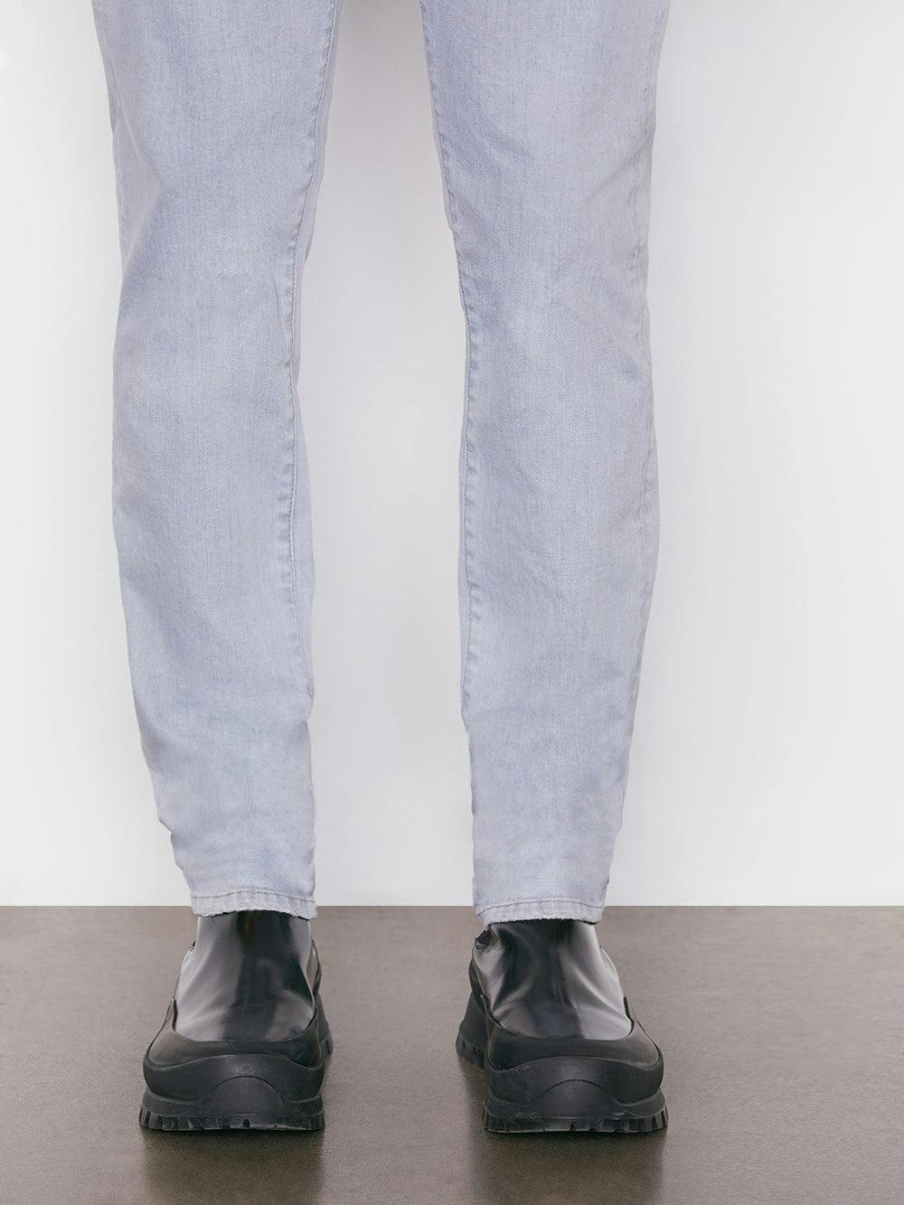 front detail leg view